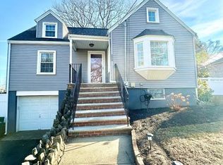 220 Parkland Ave, Lynn, MA 01905