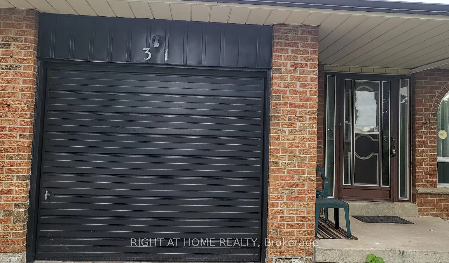 3 bed, $2,700 — Photo 2
