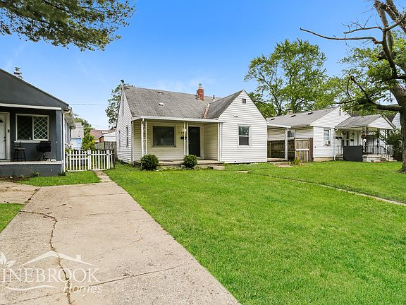 2nd image of 2912 Azelda St