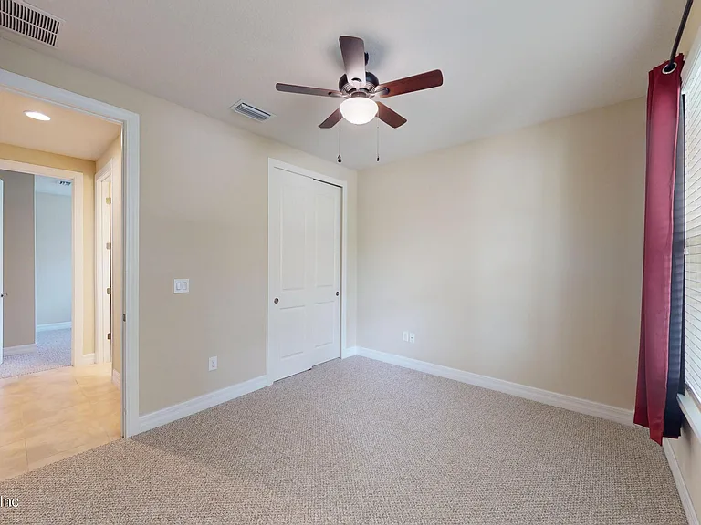 29 Lakefront Ln — Photo 18