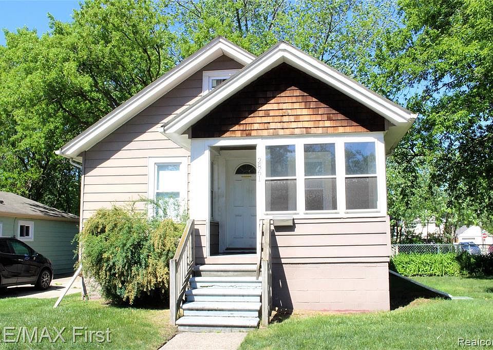 1st image of 2861 Wolcott St