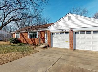 311 S Fox Dr, Midwest City, OK 73110