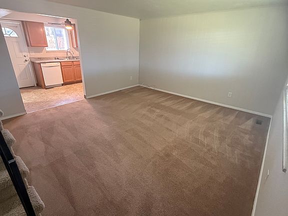 4th image of 1675 Robb St APT B