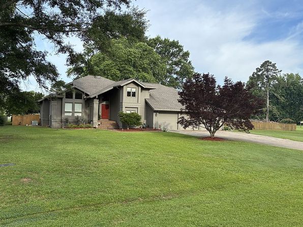 8291 Fairway Dr