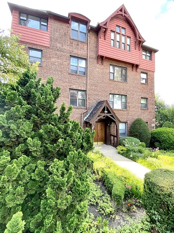 1 bed, 1.0 bath, $2,500 — Photo 3