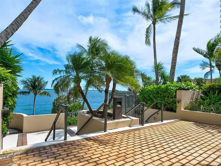 520 Brickell Key Dr #A914 — Photo 45