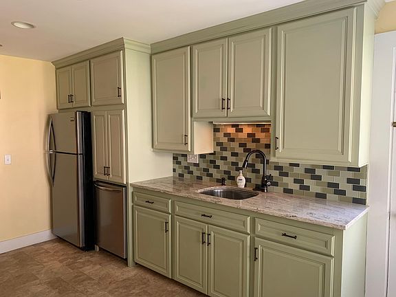Recently updated eat-in kitchen
