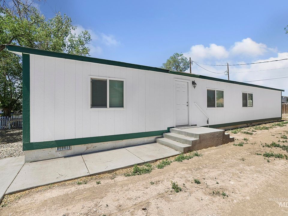 1st image of 1042 2nd Ave W
