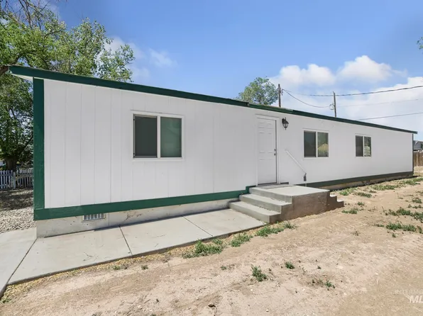 1042 2nd Ave W, Twin Falls, ID 83301