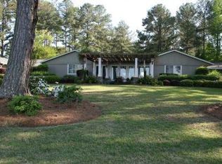 104 Island View Dr NE, Milledgeville, GA 31061