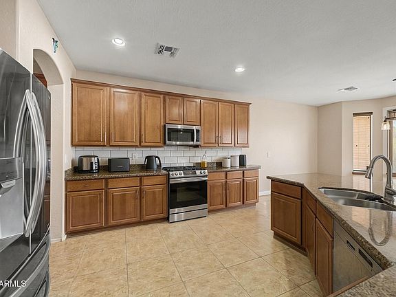 4th image of 5111 W GWEN Street