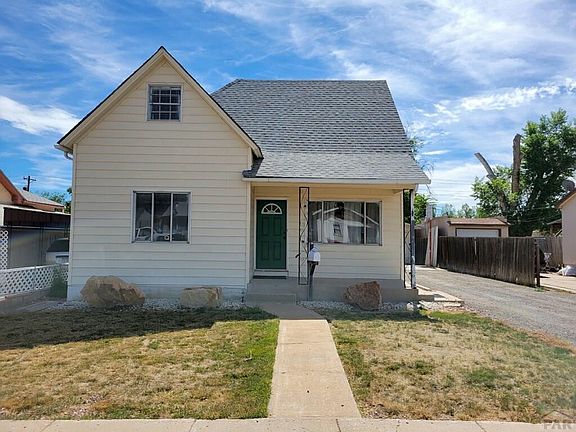 2nd image of 2616 N Grand Ave
