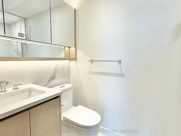 68 Esther Shiner Blvd #557 — Photo 11