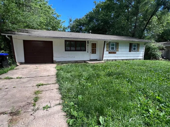 2116 SE 21st Ter, Topeka, KS 66605