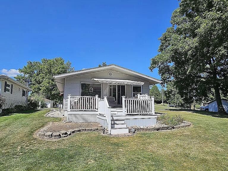 1st image of 147 Dons Dr