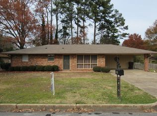 2514 Buckner St, Tupelo, MS 38801
