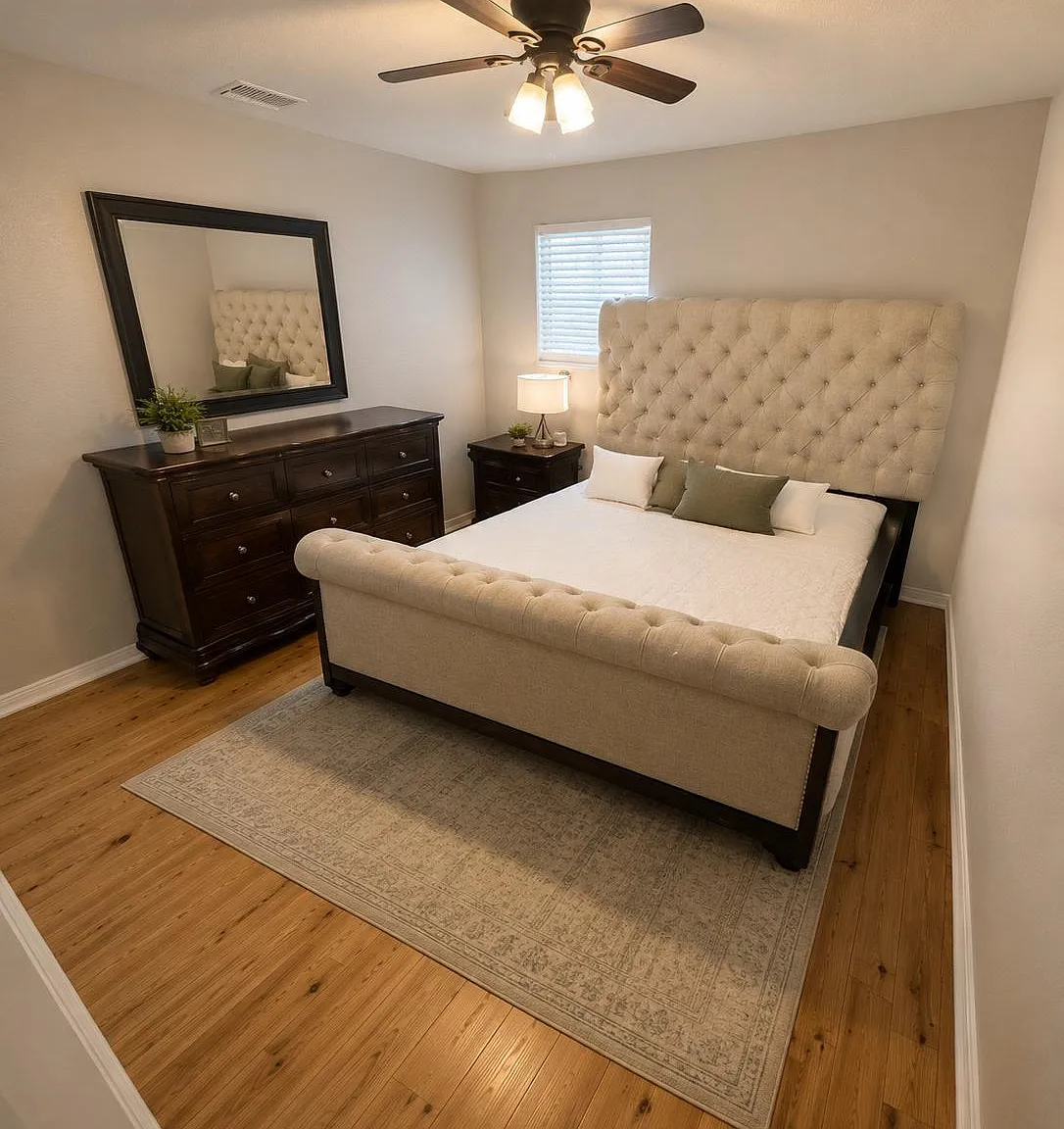 4 bed, 2.0 bath, 1300 sqft, $1,230 — Photo 1