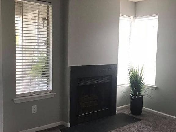 4th image of 456 Babbling Brook Dr