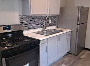 7201 S Cornell Ave #37-2, Chicago, IL 60649