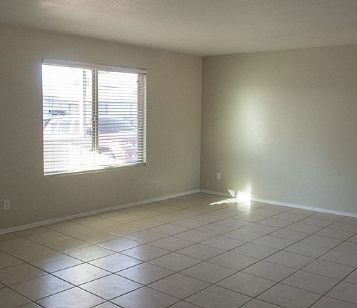 4th image of 7032 W Mariposa St