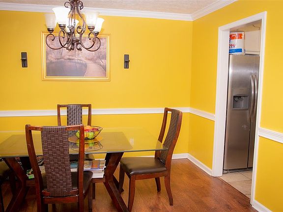 5th image of 7124 Buckram Oak Dr