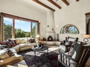 61 Paseo Del Antilope, Santa Fe, NM 87506
