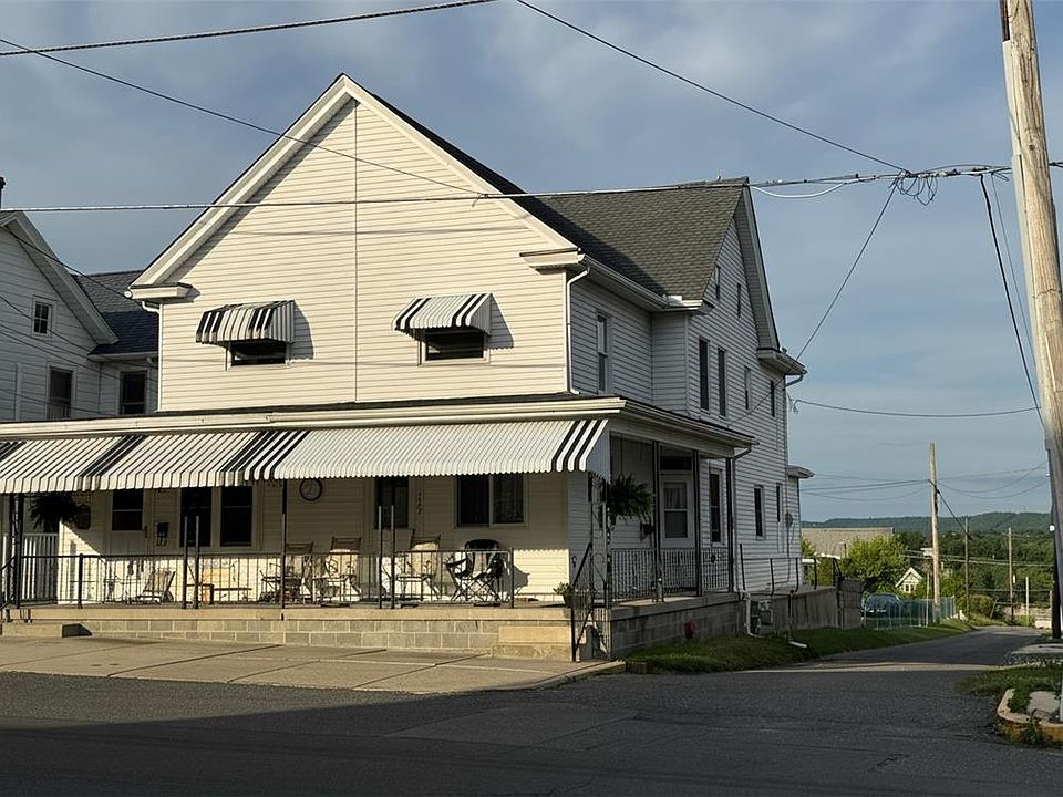 1st image of 135 N 3rd St