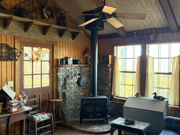 130 S Southlake Rd, Saratoga, AR 71859