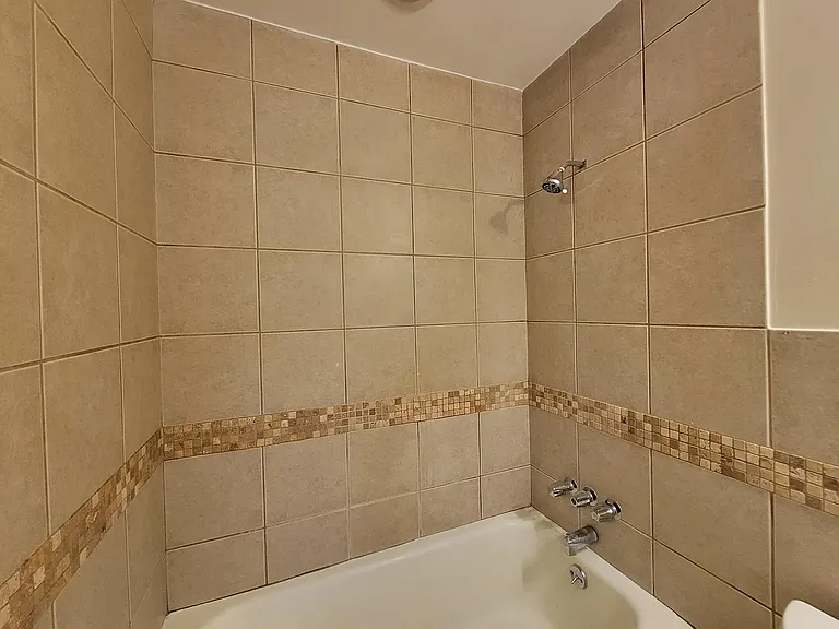 26265 W Six Mile Rd — Photo 30