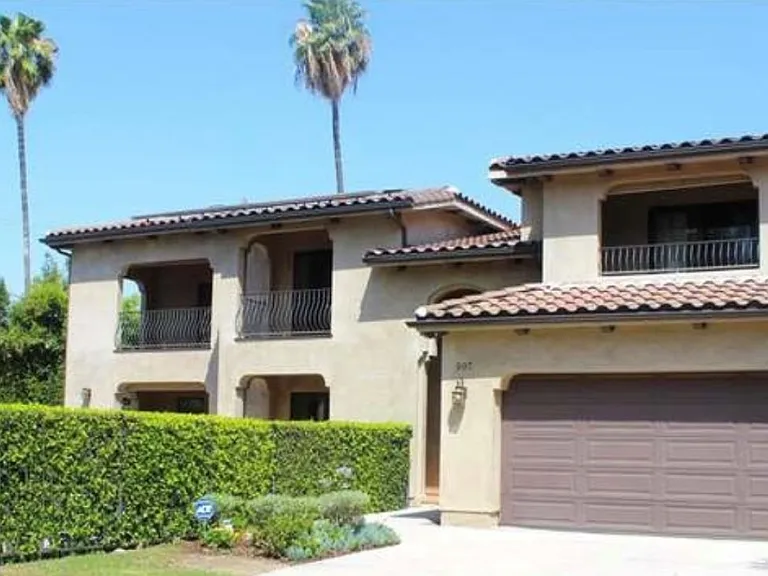 507 Grove Pl — Photo 1