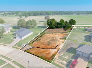 409 Corrigan Trails Blvd, Lindale, TX 75771