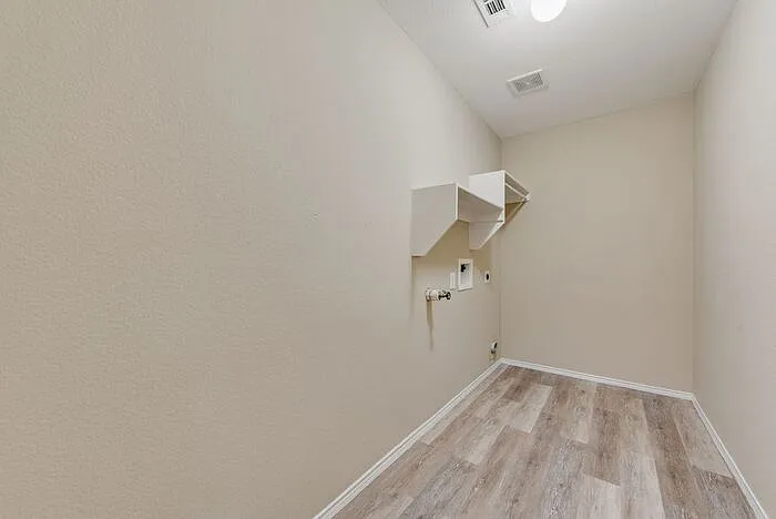8026 Arkan Pkwy — Photo 17