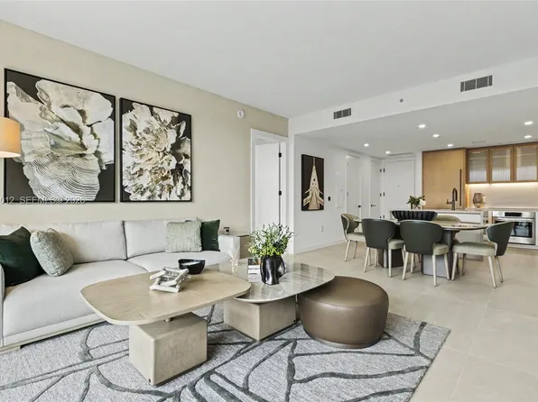 2200 Brickell Ave #219, Miami, FL 33129