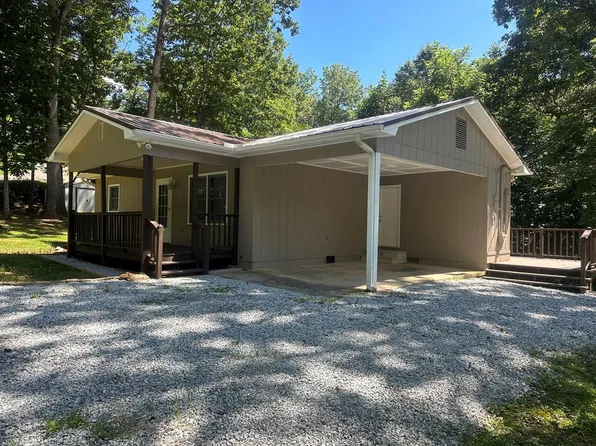 10 Robinhood Ln, Franklin, NC 28734