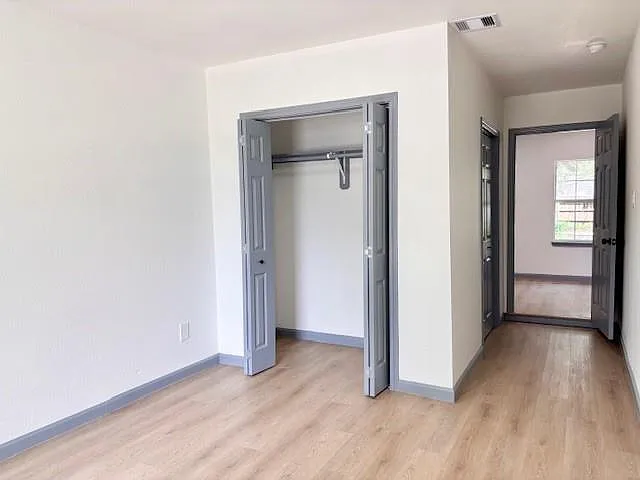 317 San Jacinto St — Photo 9