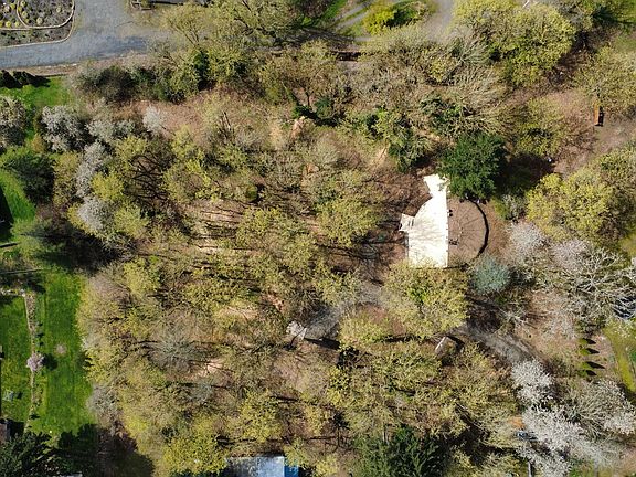 3rd image of 31602 SE 37th Cir