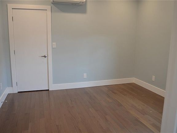 5th image of 581 Central Ave #3R