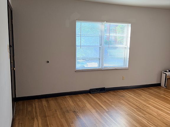 2nd image of 1734 Culbertson Ave APT 4