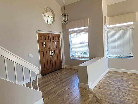5th image of 2473 Diamond Dr