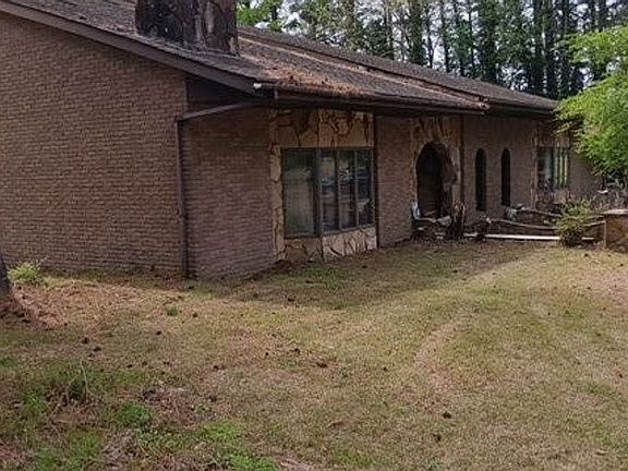 3rd image of 138 Murray Manor Ln