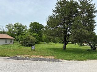 N Mount St, Chico, TX 76431