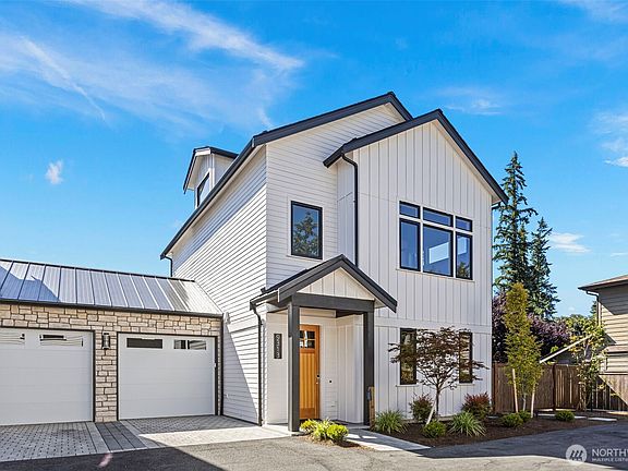 2nd image of 9313 132nd Avenue NE