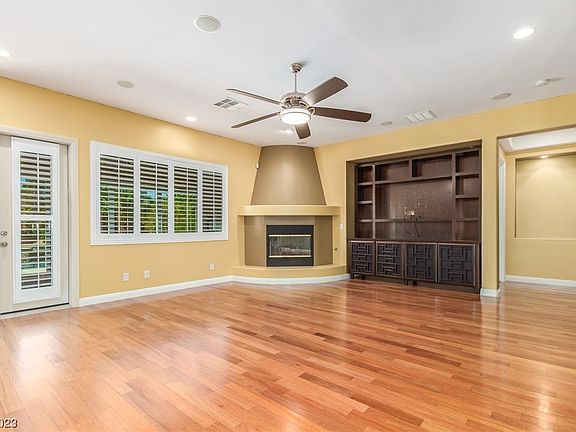 5th image of 11337 Asilo Bianco Ave