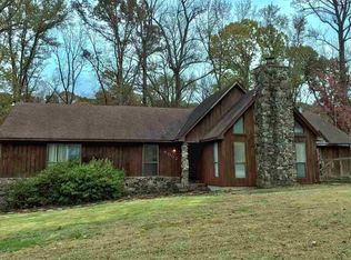 6002 N Watkins St, Millington, TN 38053