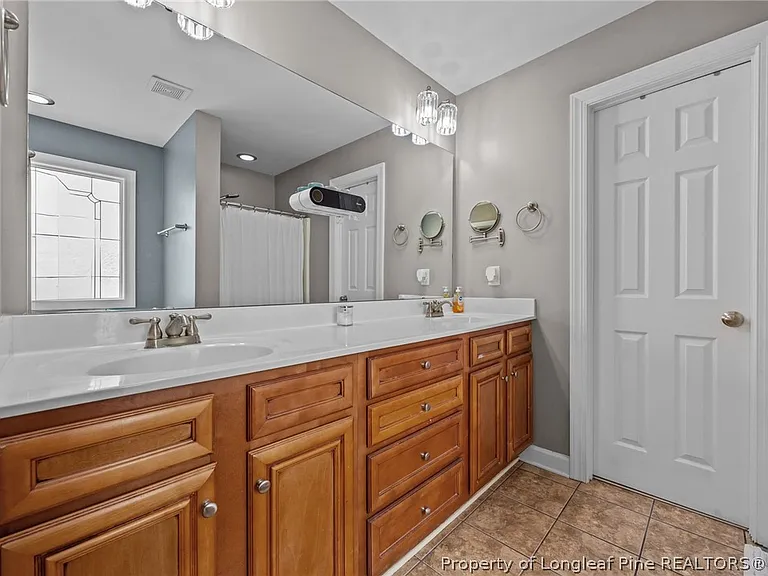 3825 Barnsdale Dr — Photo 26