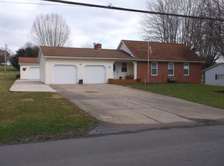 2955 Broadvue Cir, Zanesville, OH 43701