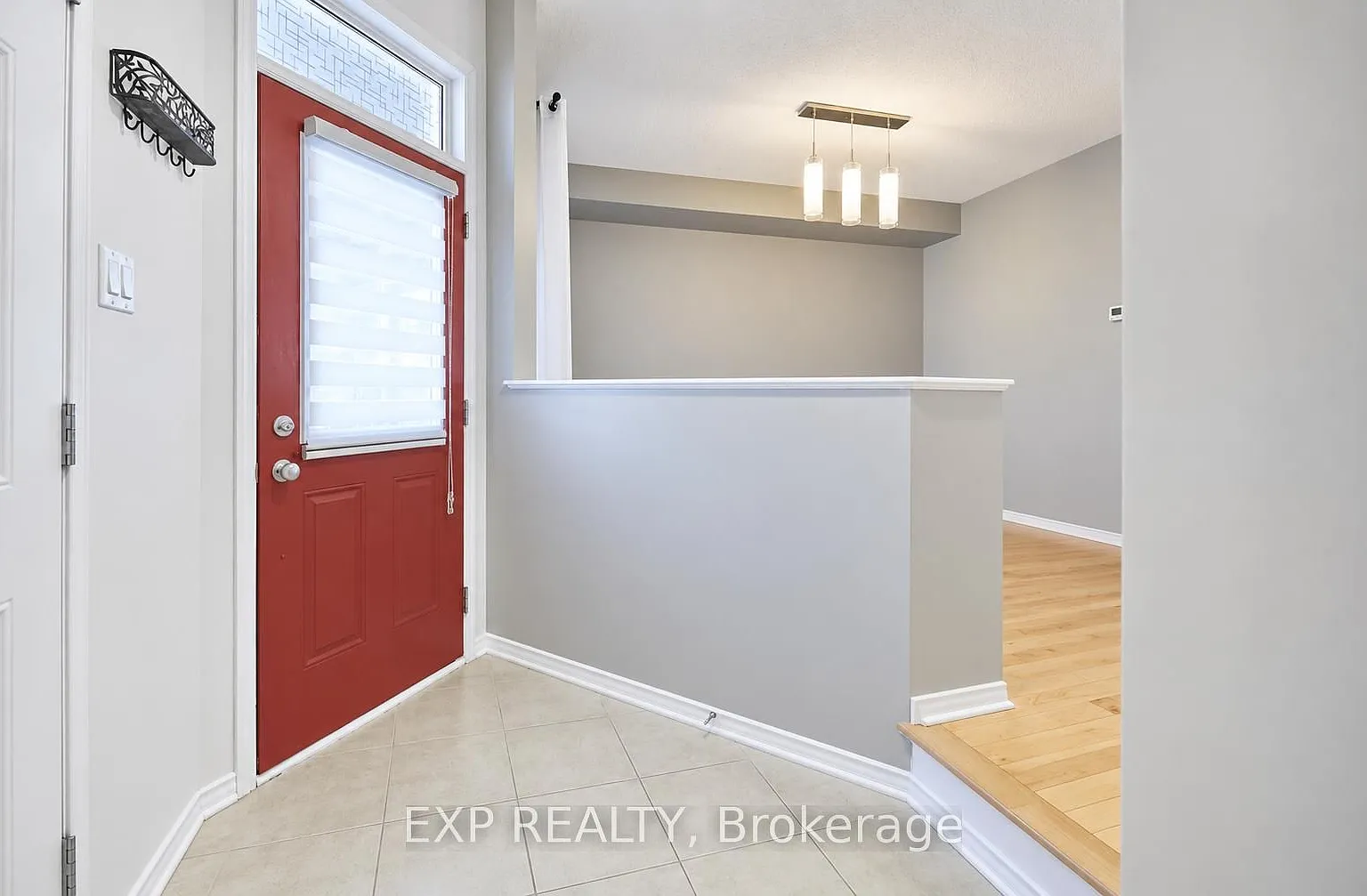 3 bed, $2,699 — Photo 3