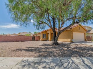 2057 W Silver Meadow Pl, Tucson, AZ 85745