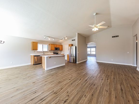 4th image of 18030 N 89th Dr