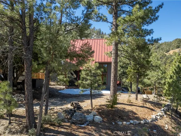 1517 Woodland Dr, Pine Mountain Club, CA 93222